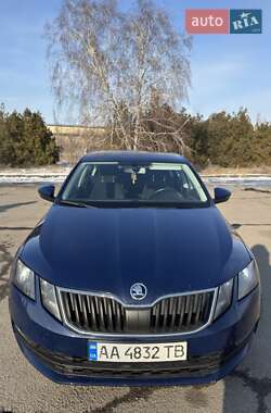 Лифтбек Skoda Octavia 2017 в Днепре