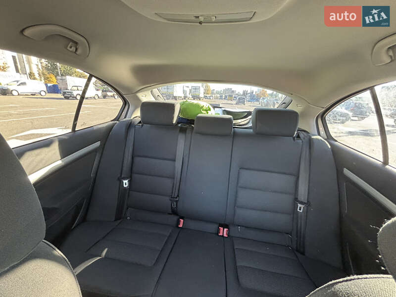 Лифтбек Skoda Octavia 2004 в Киеве