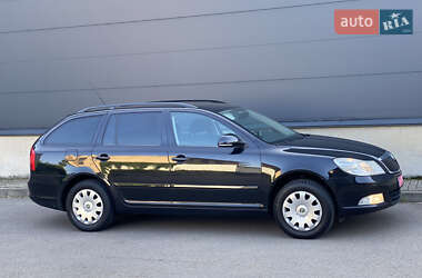 Универсал Skoda Octavia 2010 в 