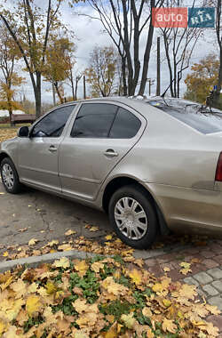Лифтбек Skoda Octavia 2012 в 