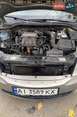 Лифтбек Skoda Octavia 2012 в 