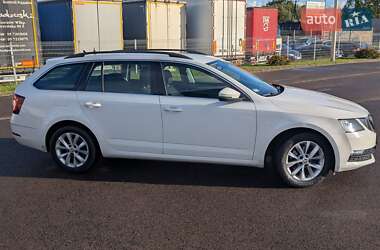 Универсал Skoda Octavia 2019 в 