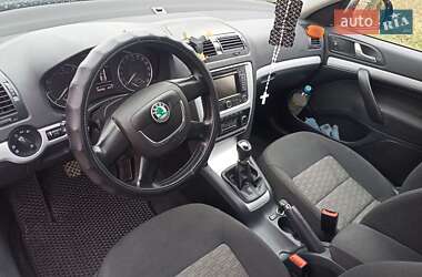 Универсал Skoda Octavia 2010 в 