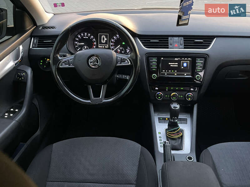 Универсал Skoda Octavia 2015 в Мукачево
