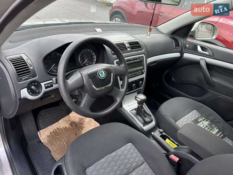 Лифтбек Skoda Octavia 2010 в Киеве
