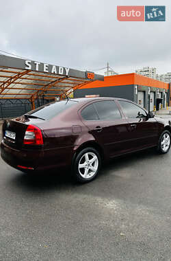 Лифтбек Skoda Octavia 2010 в 
