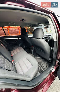 Лифтбек Skoda Octavia 2010 в 