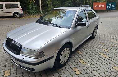 Лифтбек Skoda Octavia 2002 в Виннице