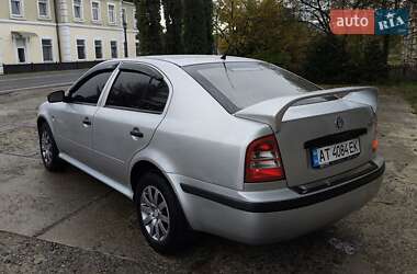 Лифтбек Skoda Octavia 2003 в 