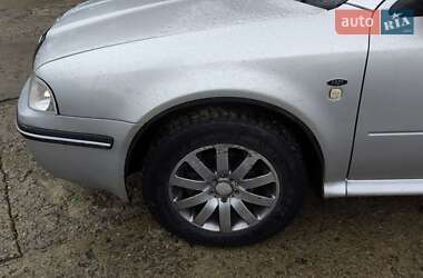 Лифтбек Skoda Octavia 2003 в 