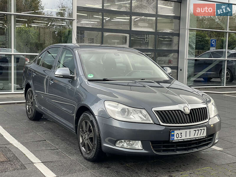 Лифтбек Skoda Octavia 2010 в 