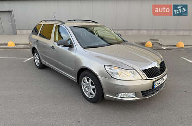 Универсал Skoda Octavia 2010 в 