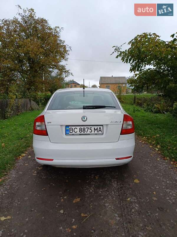 Ліфтбек Skoda Octavia 2011 в Буську