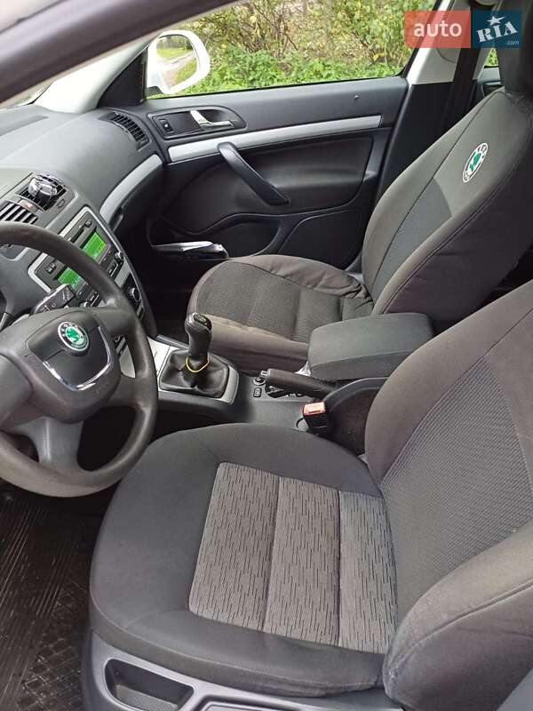 Ліфтбек Skoda Octavia 2011 в Буську