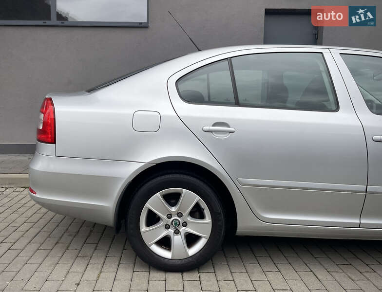 Лифтбек Skoda Octavia 2009 в Мукачево
