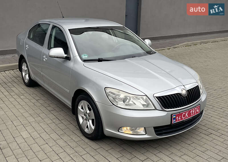 Лифтбек Skoda Octavia 2009 в Мукачево