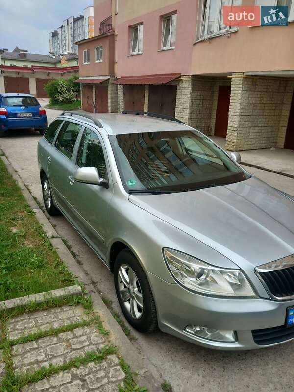 Универсал Skoda Octavia 2011 в Ивано-Франковске