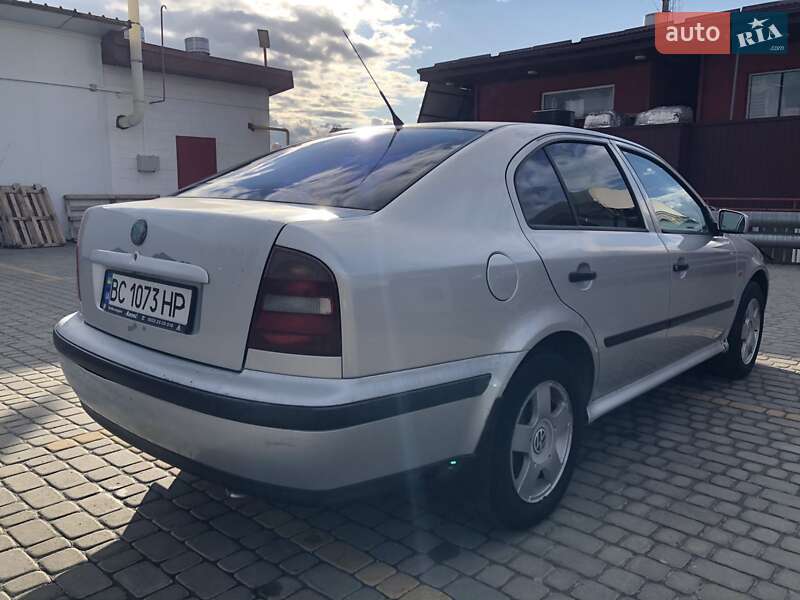 Ліфтбек Skoda Octavia 1997 в Львові