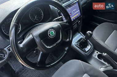 Лифтбек Skoda Octavia 2010 в 