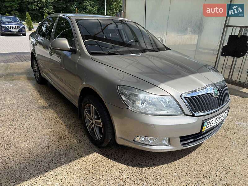 Лифтбек Skoda Octavia 2009 в Тернополе