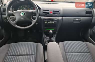 Лифтбек Skoda Octavia 2004 в 