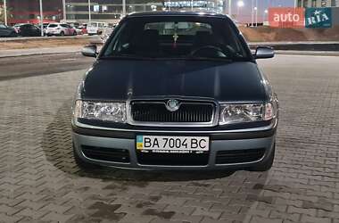 Лифтбек Skoda Octavia 2004 в 