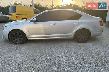 Лифтбек Skoda Octavia 2013 в 