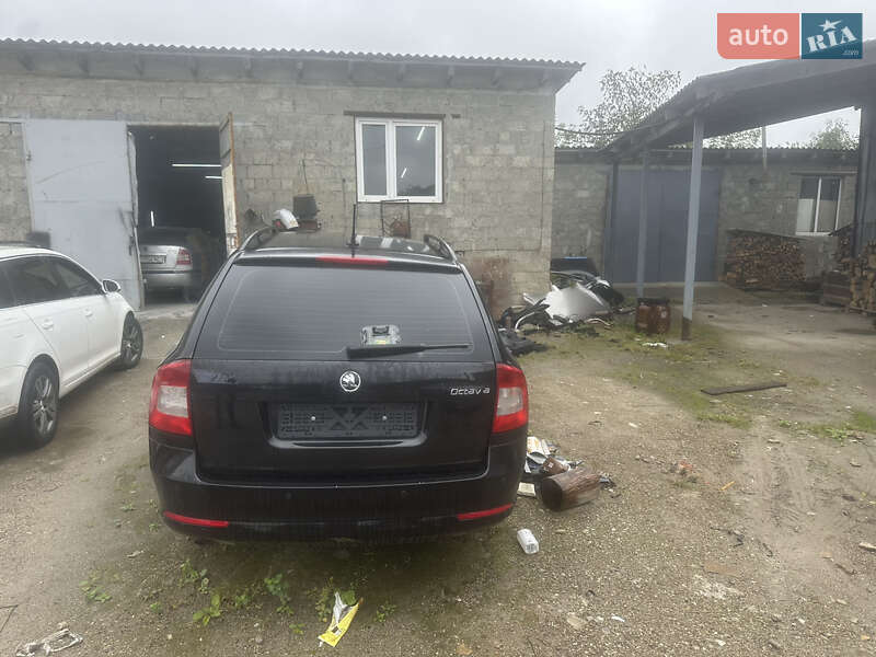Універсал Skoda Octavia 2012 в Самборі