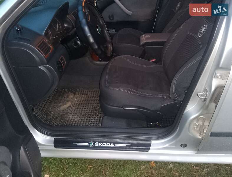 Ліфтбек Skoda Octavia 2001 в Стрию