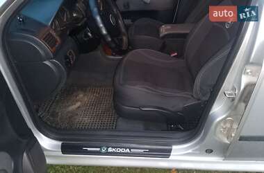 Ліфтбек Skoda Octavia 2001 в  фото 10 Ліфтбек Skoda Octavia 2001 в