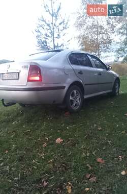 Ліфтбек Skoda Octavia 2001 в  фото 25 Ліфтбек Skoda Octavia 2001 в