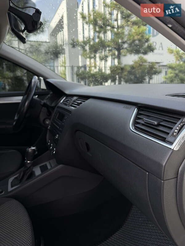 Лифтбек Skoda Octavia 2014 в Киеве фото 18 Лифтбек Skoda Octavia 2014 в Киеве