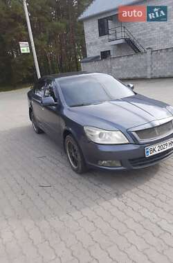 Лифтбек Skoda Octavia 2010 в Костополе