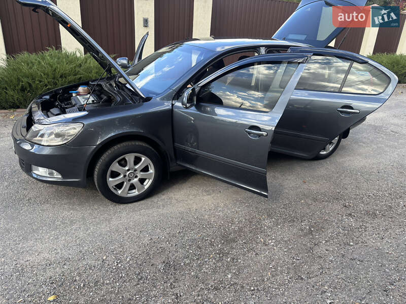 Лифтбек Skoda Octavia 2011 в Запорожье