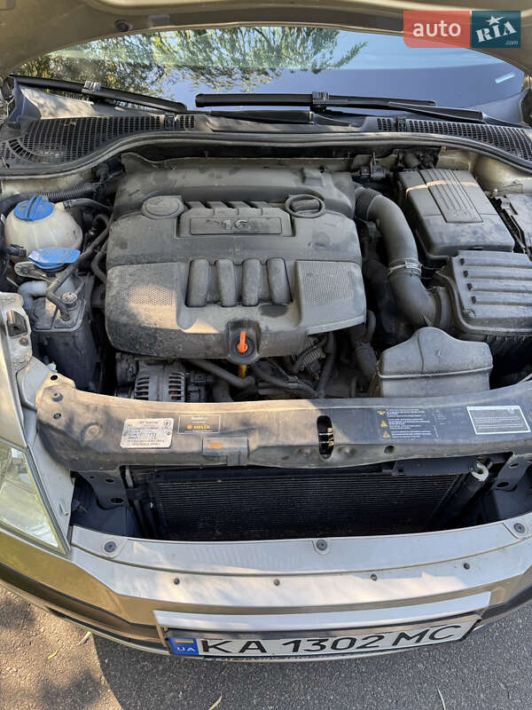 Лифтбек Skoda Octavia 2005 в Киеве