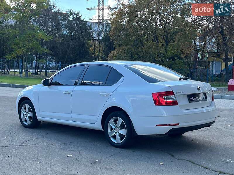 Лифтбек Skoda Octavia 2019 в Николаеве