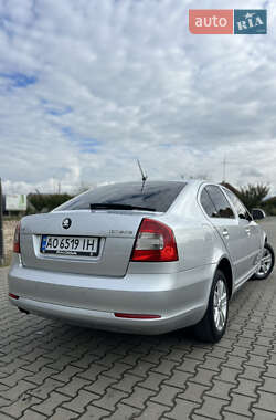 Лифтбек Skoda Octavia 2009 в 
