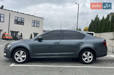 Лифтбек Skoda Octavia 2016 в 