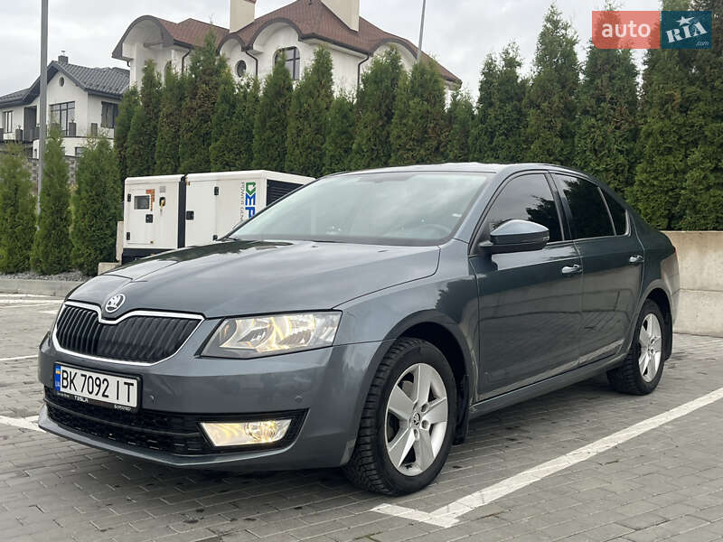 Лифтбек Skoda Octavia 2016 в Ровно