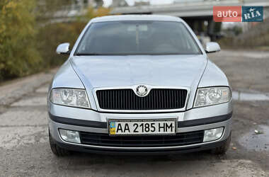 Лифтбек Skoda Octavia 2008 в 