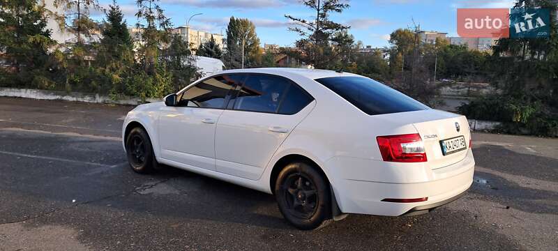 Лифтбек Skoda Octavia 2019 в Киеве