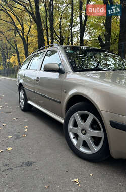 Универсал Skoda Octavia 2004 в 