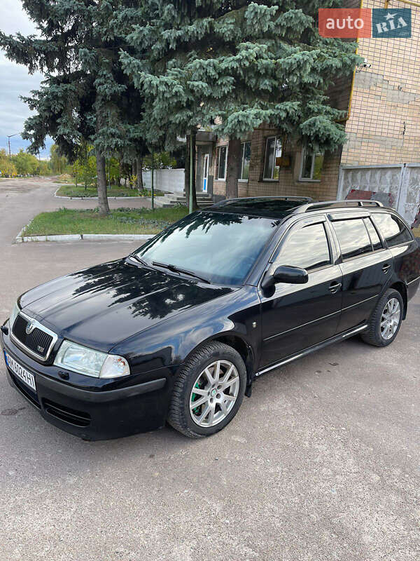 Универсал Skoda Octavia 2002 в Коростышеве