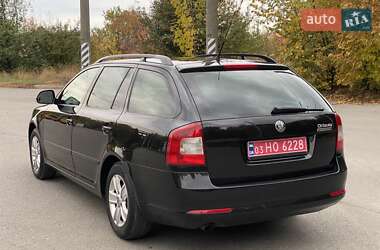 Универсал Skoda Octavia 2010 в 