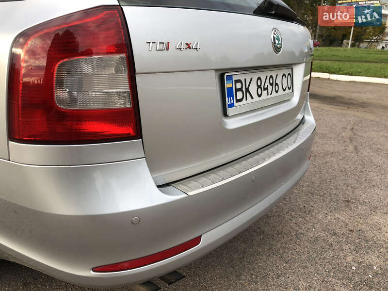 Универсал Skoda Octavia 2012 в Ровно