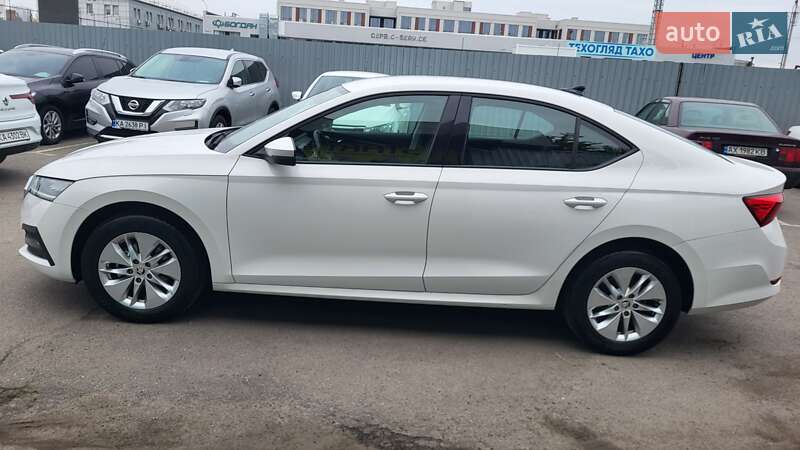 Лифтбек Skoda Octavia 2021 в Киеве