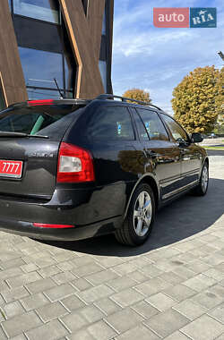 Універсал Skoda Octavia 2011 в  фото 10 Універсал Skoda Octavia 2011 в