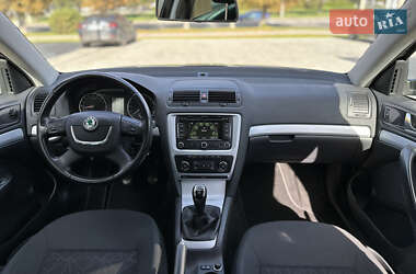 Універсал Skoda Octavia 2011 в  фото 30 Універсал Skoda Octavia 2011 в
