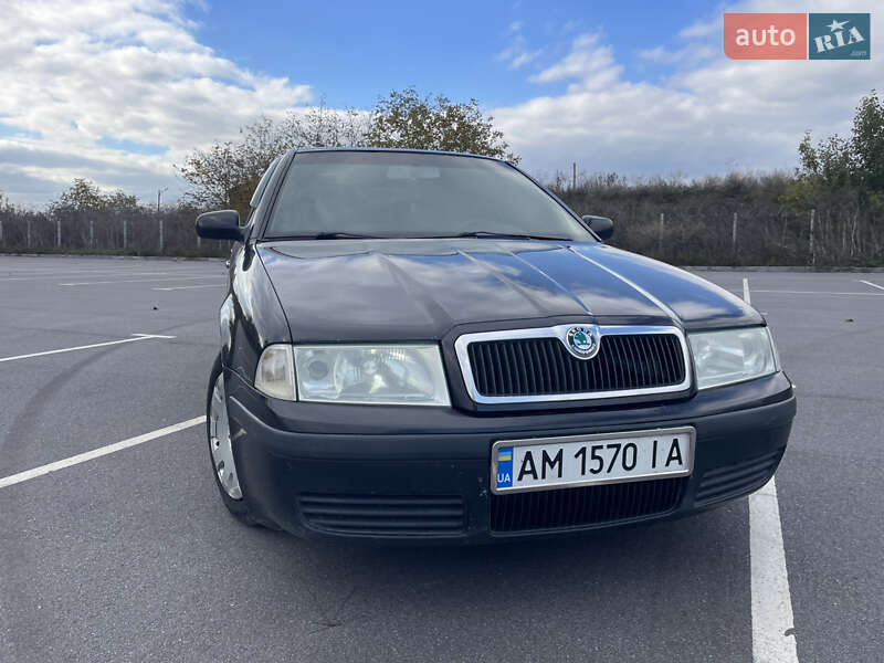 Лифтбек Skoda Octavia 2006 в 