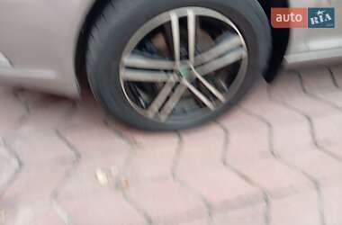 Ліфтбек Skoda Octavia 2012 в  фото 21 Ліфтбек Skoda Octavia 2012 в